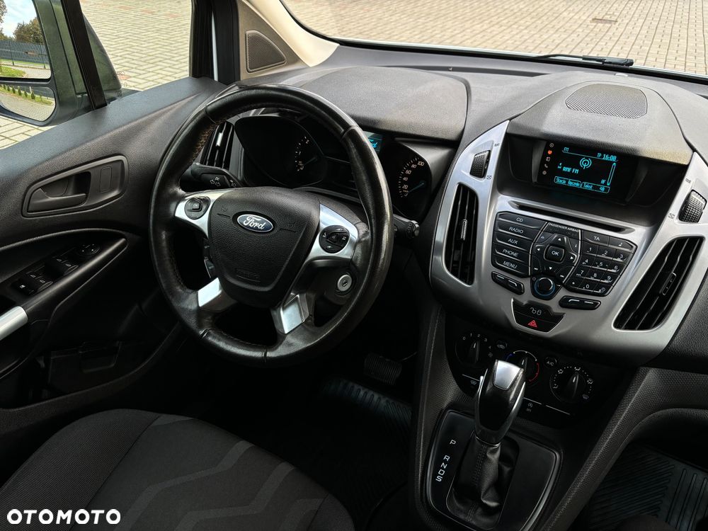 Ford Tourneo Connect Grand - 29
