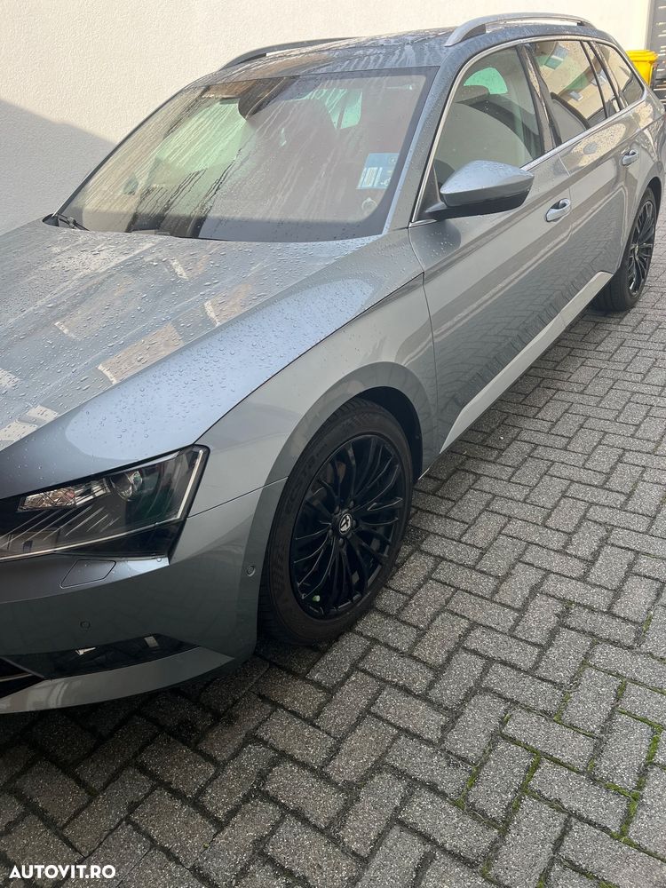 Skoda Superb 2.0 TDI DSG 4X4 Style - 23