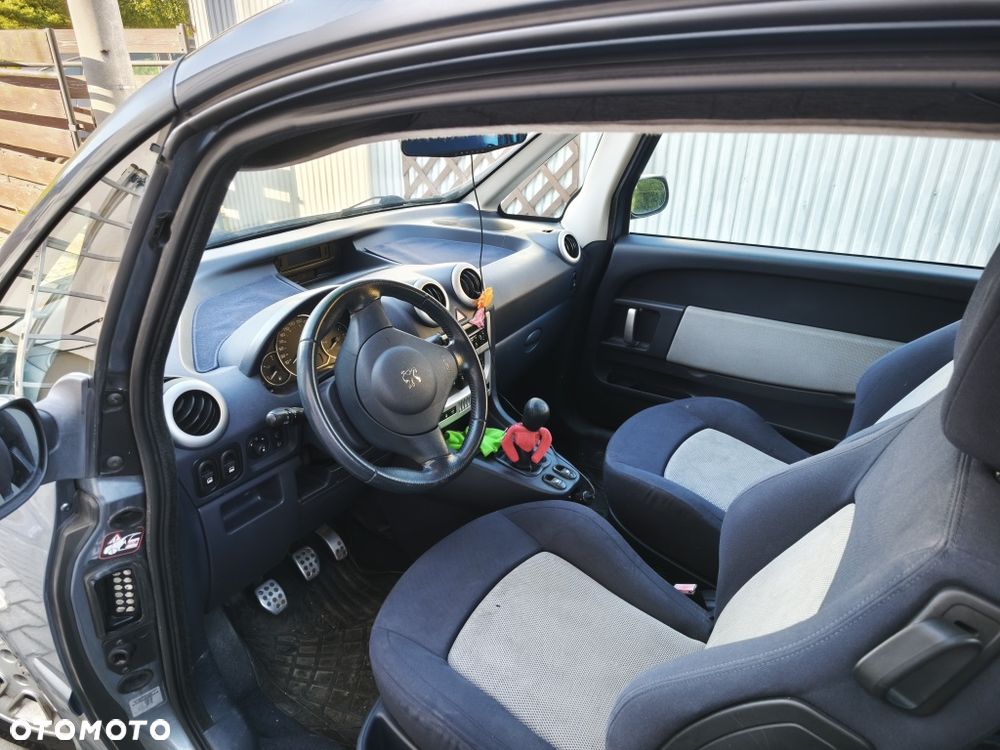Peugeot 1007 - 6