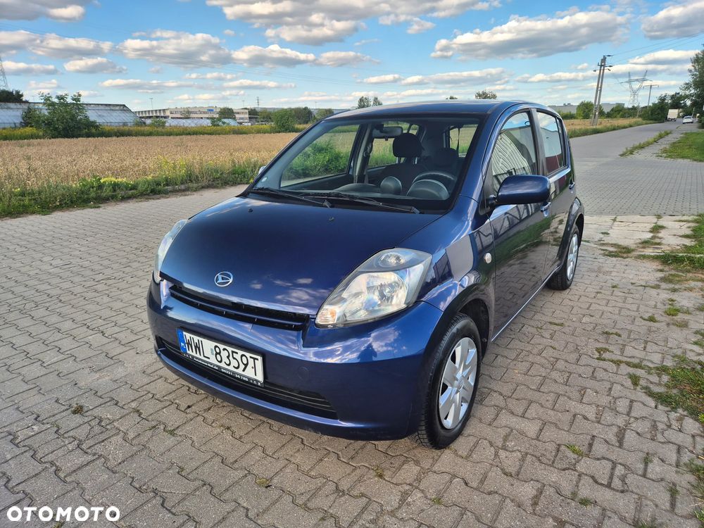 Daihatsu Sirion - 10