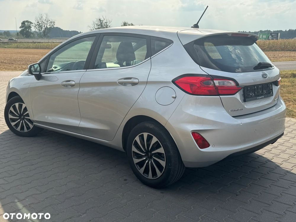 Ford Fiesta 1.0 EcoBoost Hybrid S&S TITANIUM - 5