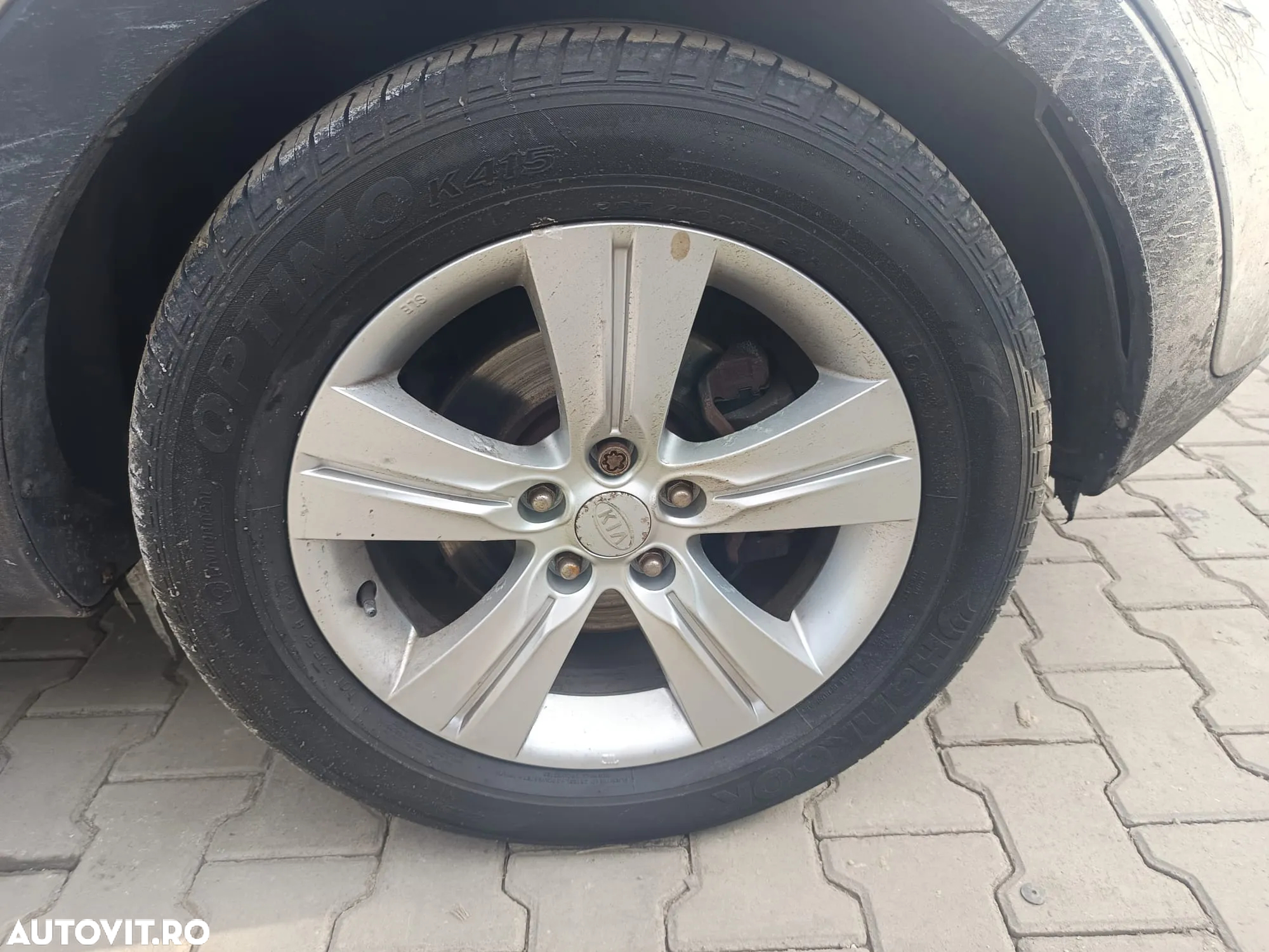 Dezmembram Kia Sportage 2012 1.7 diesel, cutie manuala Cod motor: D4LD - 8