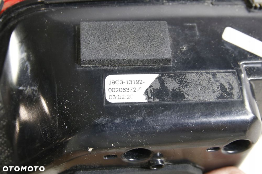 lampa tyl na klape led europa oryginał jaguar e-pace epacex540 2017-2024 - 3