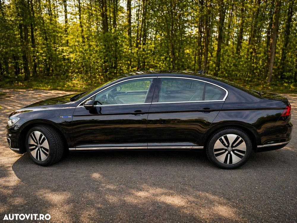 Volkswagen Passat - 5