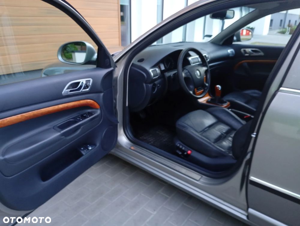Skoda Superb 2.0 TDI DPF Platinum - 38