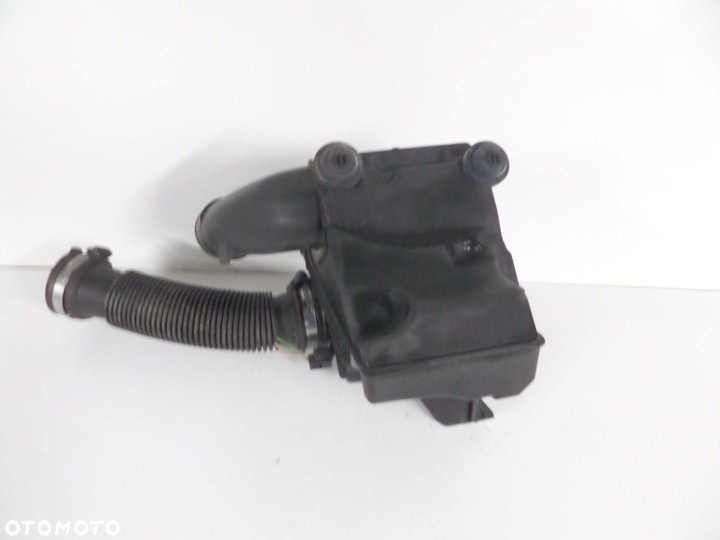 Obudowa filtra powietrza RENAULT CLIO III 05- - 6