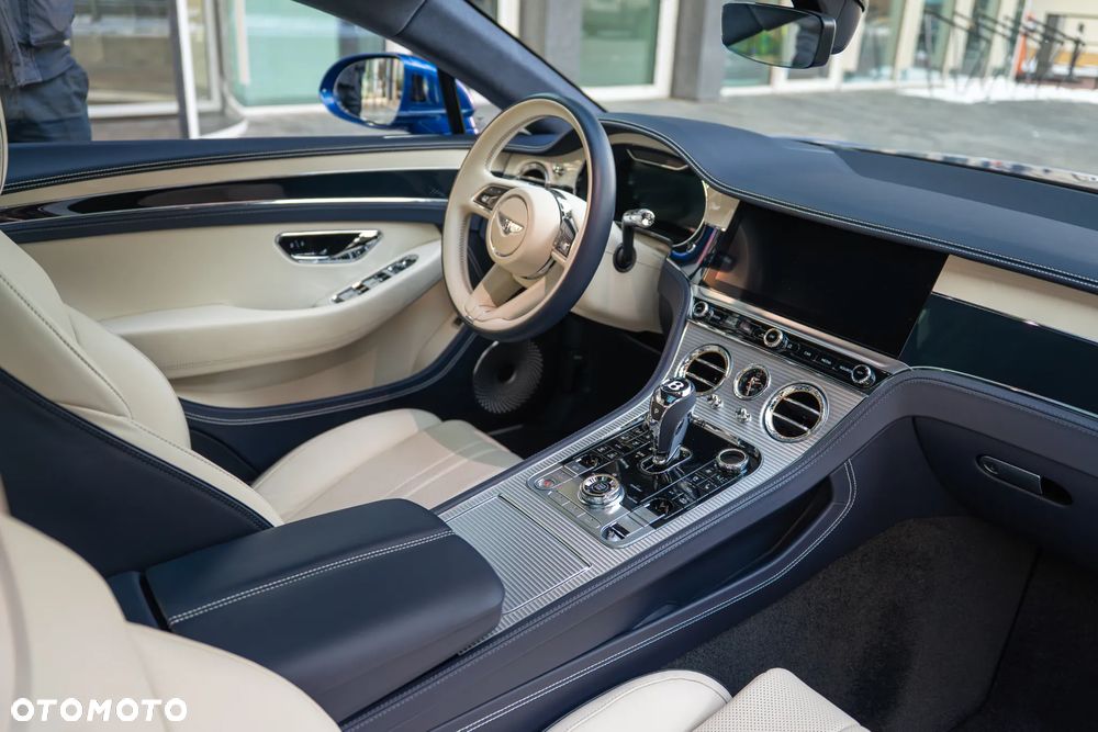 Bentley Continental GT - 19