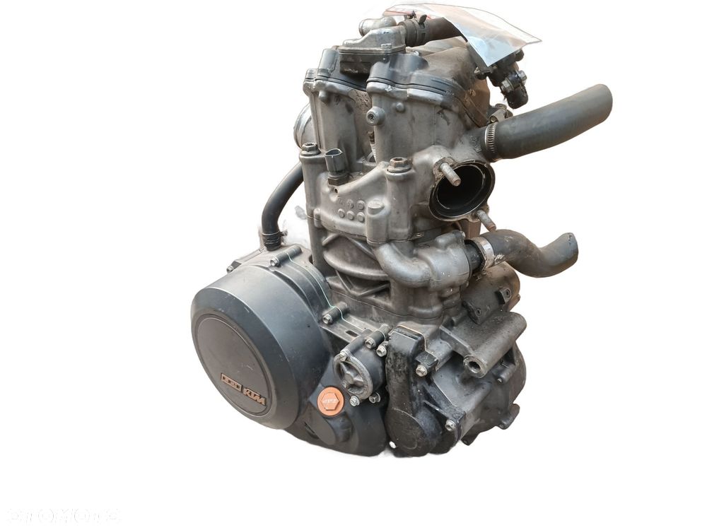 SILNIK KTM Duke 690 - 3