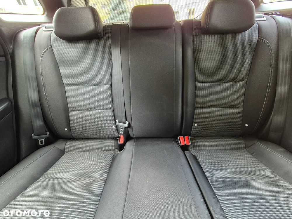 Hyundai i30 1.4 Classic + - 7