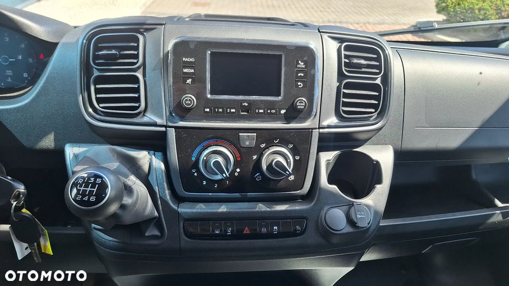 Peugeot Boxer Podwójna Kabina L4 2.2 H3-POWER 180KM MT6 Euro 6E DMC 3.5t Heavy Rozstaw osi 4035mm - 14