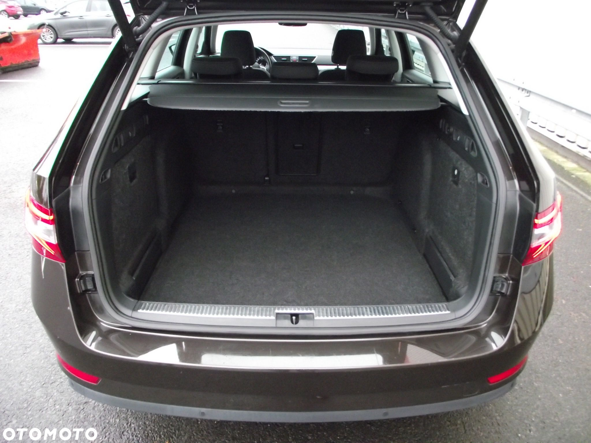 Skoda Superb 1.8 TSI Ambition - 37