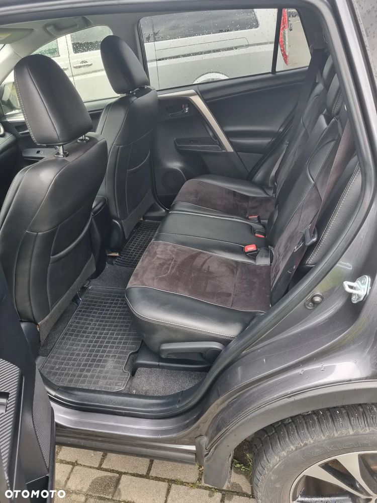 Toyota RAV4 2.0 D-4D 4x4 - 10