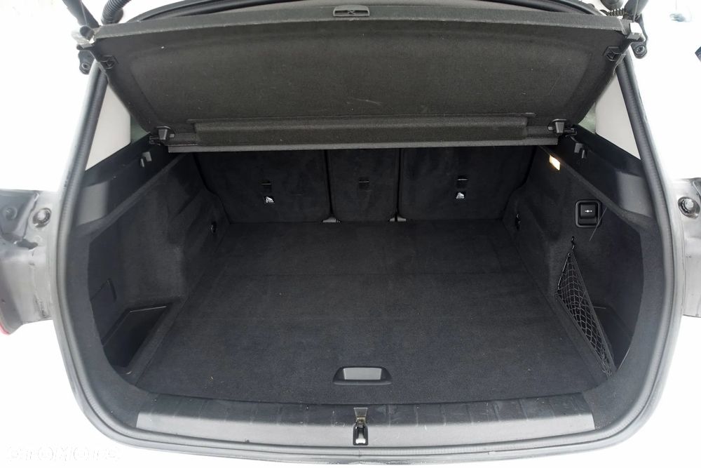 BMW X1 xDrive18d - 16