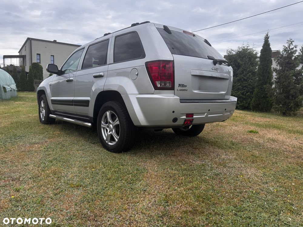 Jeep Grand Cherokee - 4