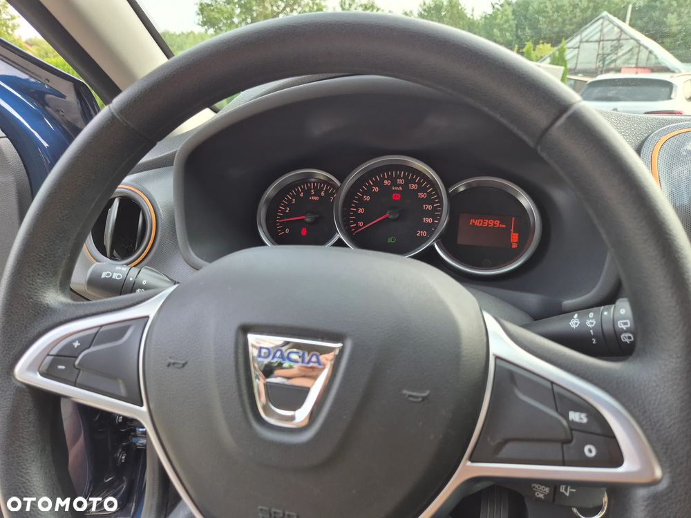 Dacia Sandero TCe 90 Celebration - 23