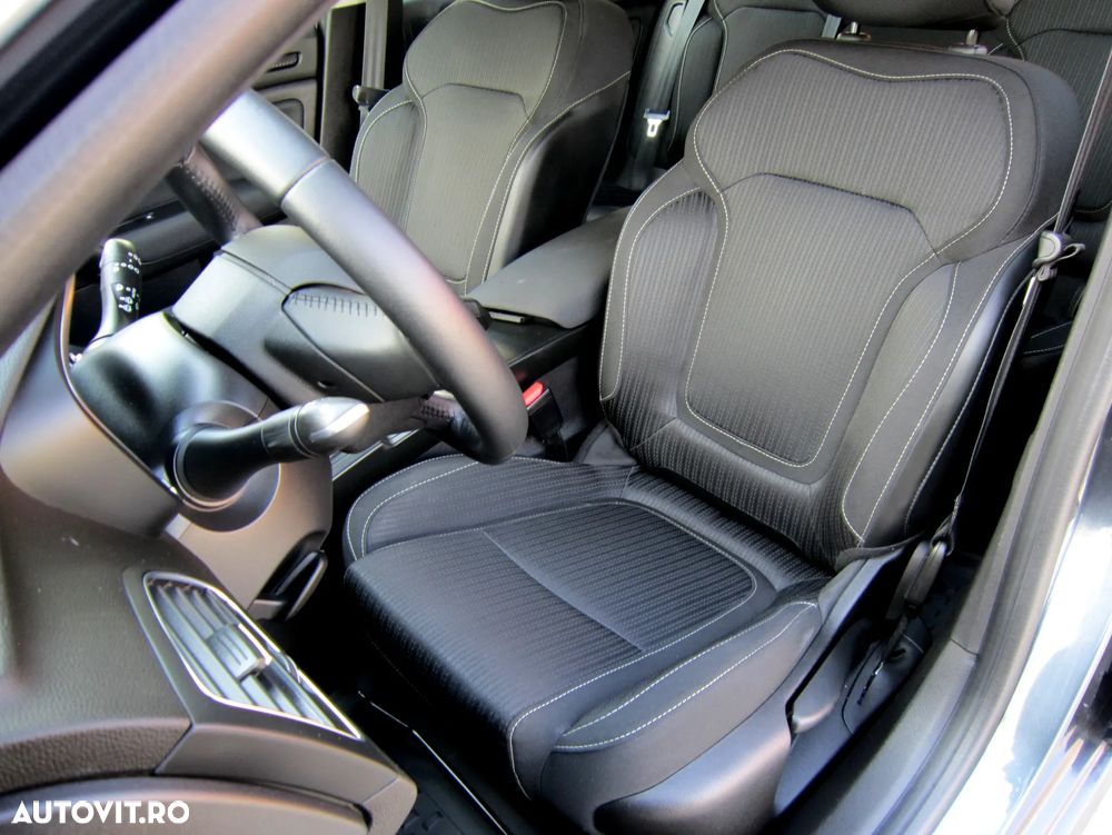 Renault Megane TCe 115 GPF LIFE - 8