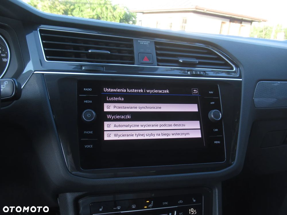 Volkswagen Tiguan 2.0 TSI 4Mot Life DSG - 25