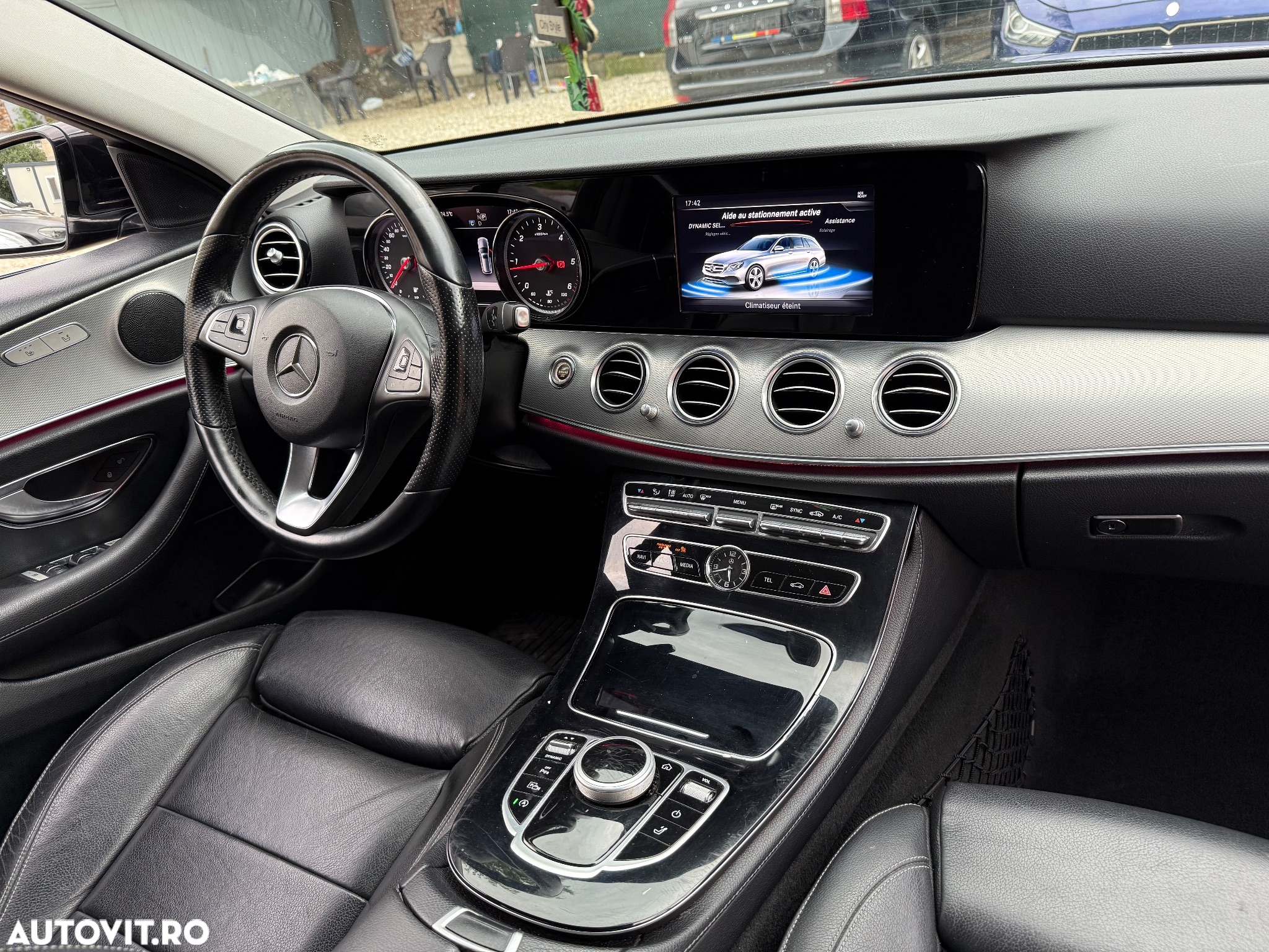 Mercedes-Benz E 200 d T 9G-TRONIC Avantgarde - 10