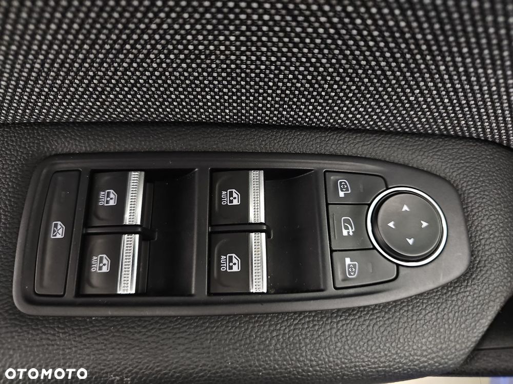 Renault Captur 1.0 TCe Techno - 11