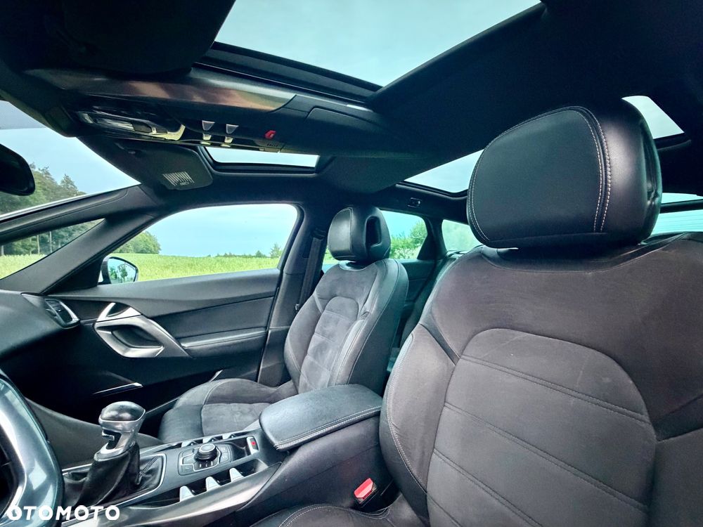 Citroën DS5 HDi 165 SoChic - 16