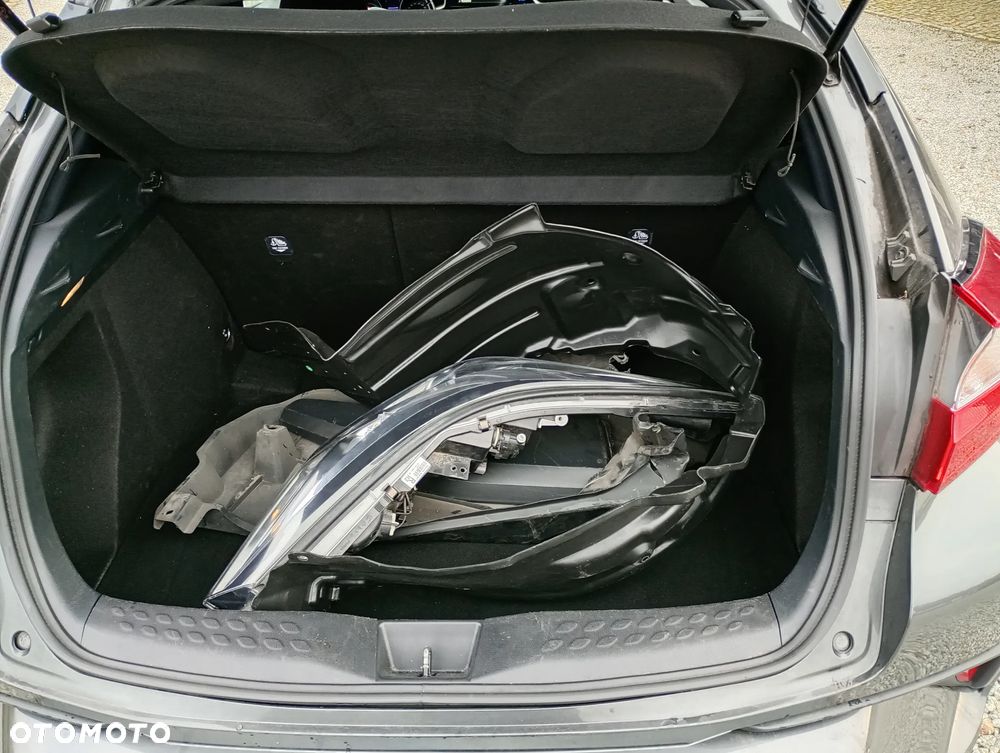 Toyota C-HR Style - 21