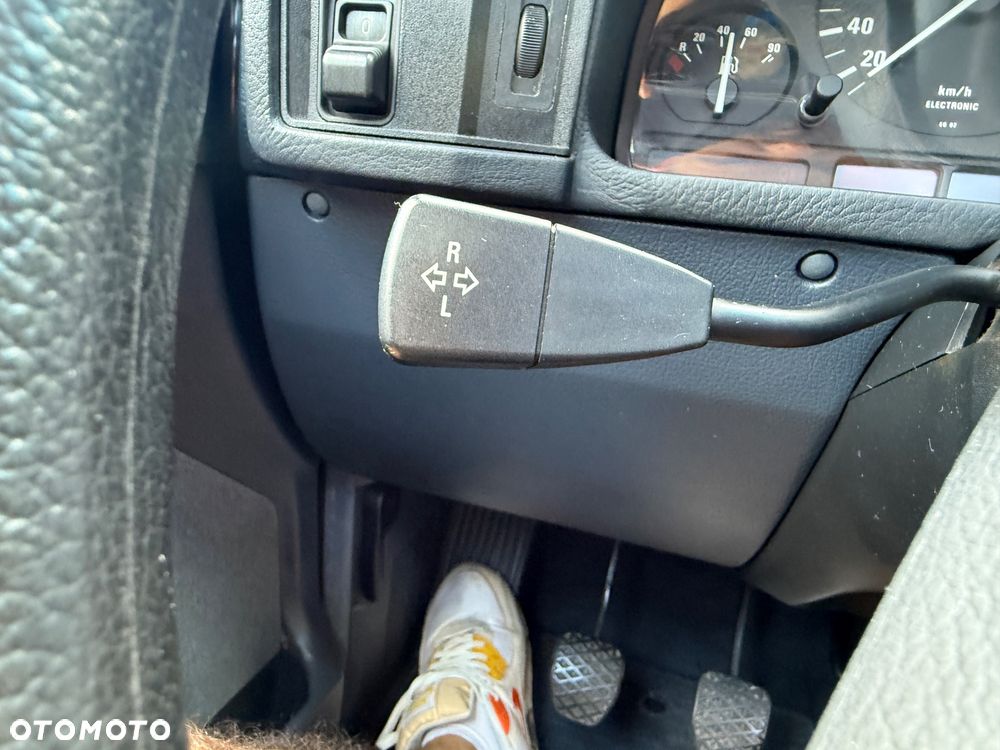 BMW Seria 5 525i - 16