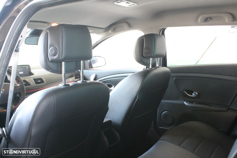 Renault Mégane Sport Tourer 1.5 dCi GT Line - 37