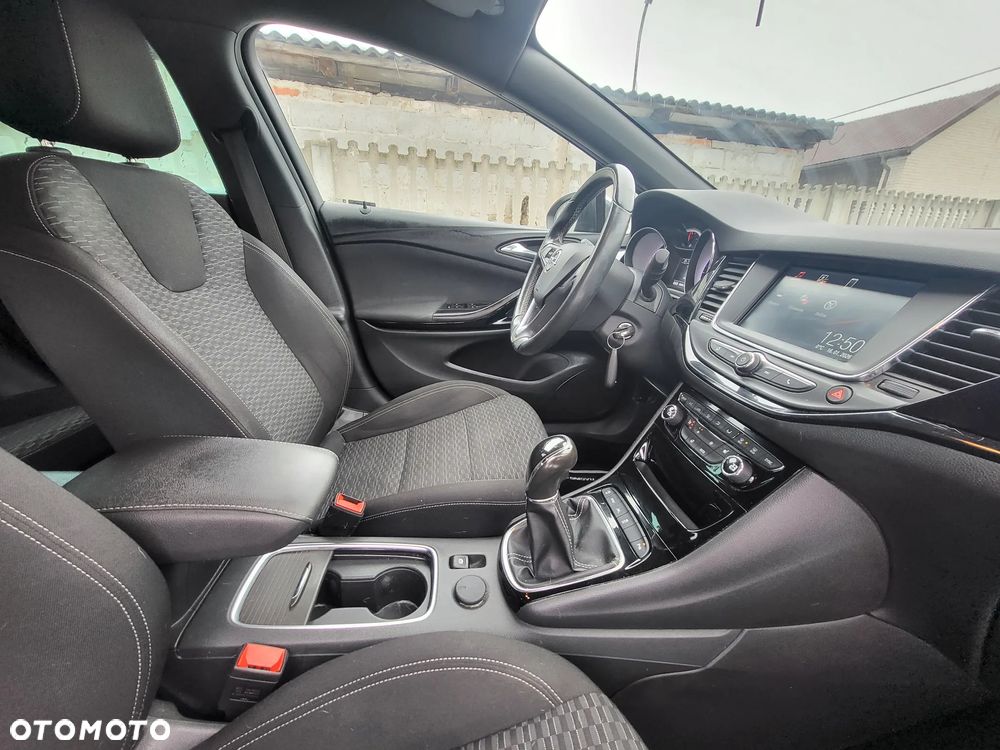 Opel Astra 1.4 Turbo Start/Stop Dynamic - 25