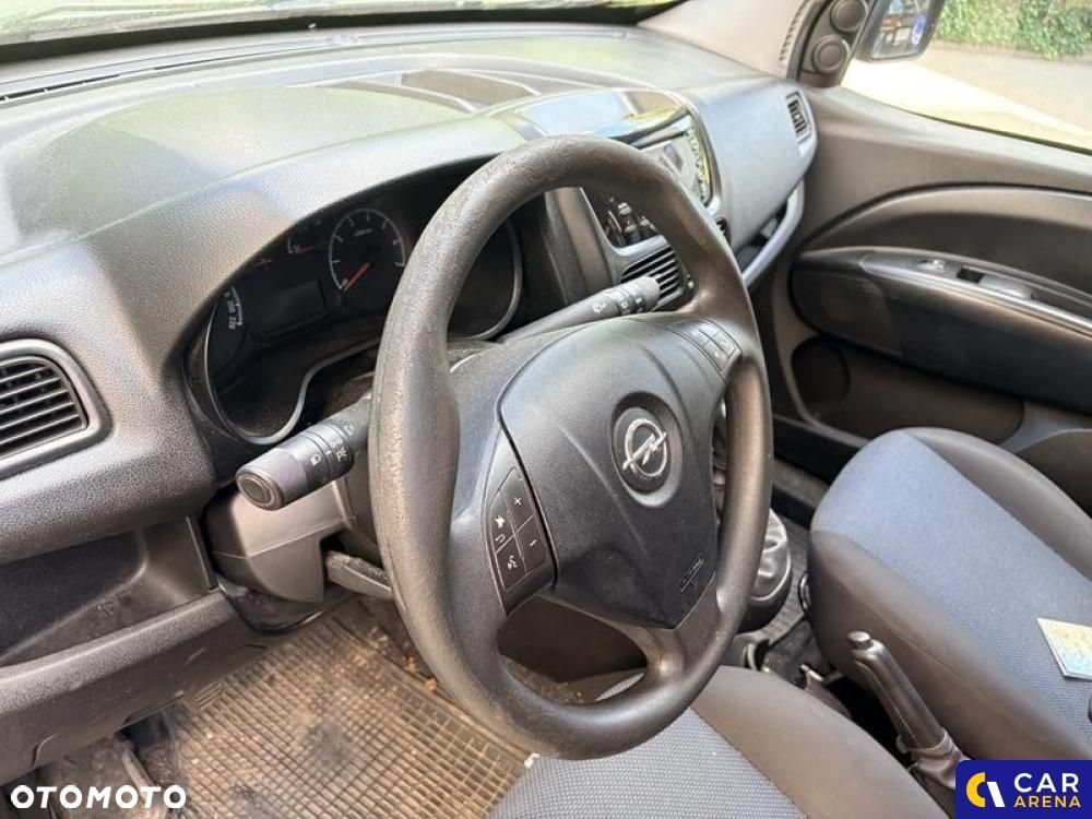 Opel Combo - 38
