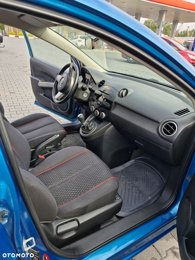 Mazda 2 - 21