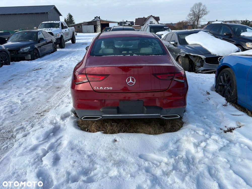 Mercedes-Benz CLA 250 Progressive 7G-DCT - 5