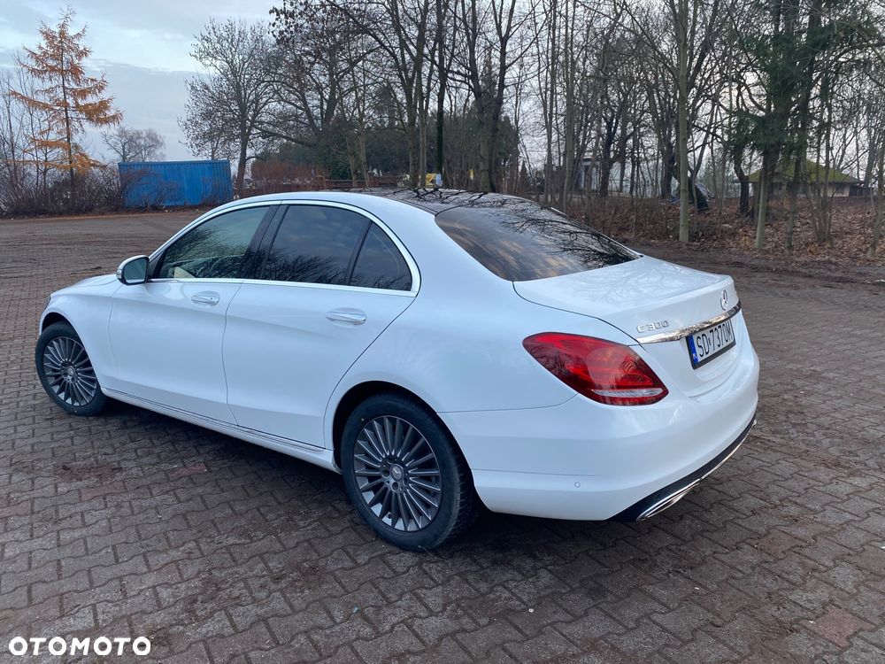 Mercedes-Benz Klasa C 300 7G-TRONIC Exclusive - 9