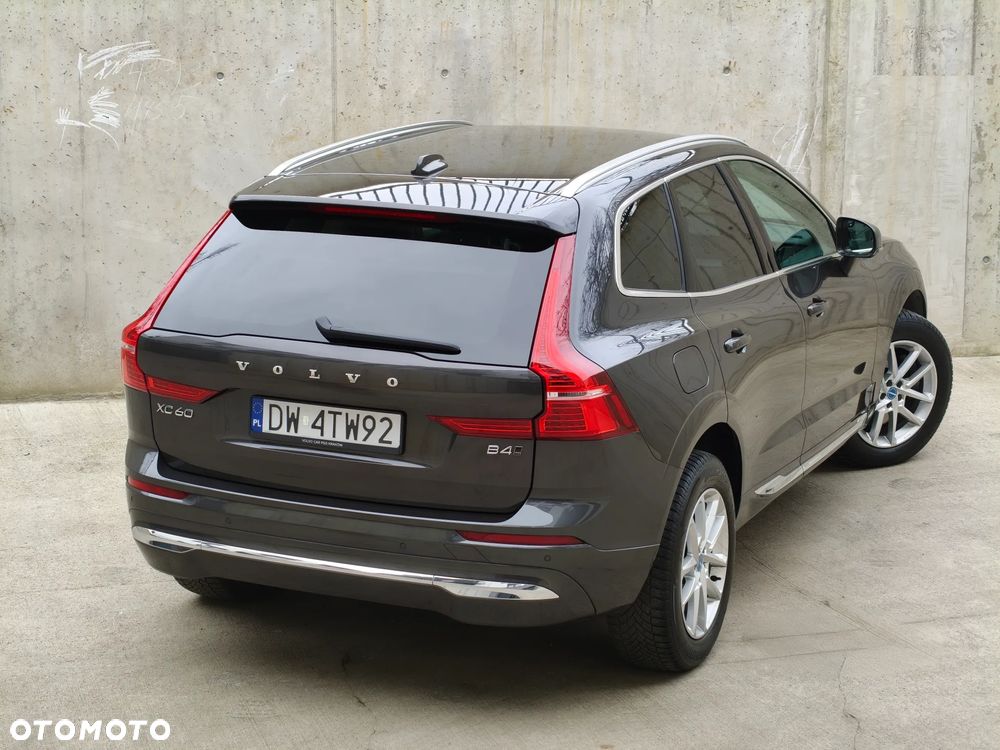 Volvo XC 60 B4 D AWD Plus Bright - 20