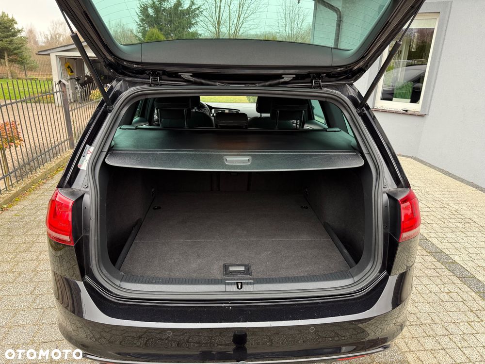 Volkswagen Golf - 11