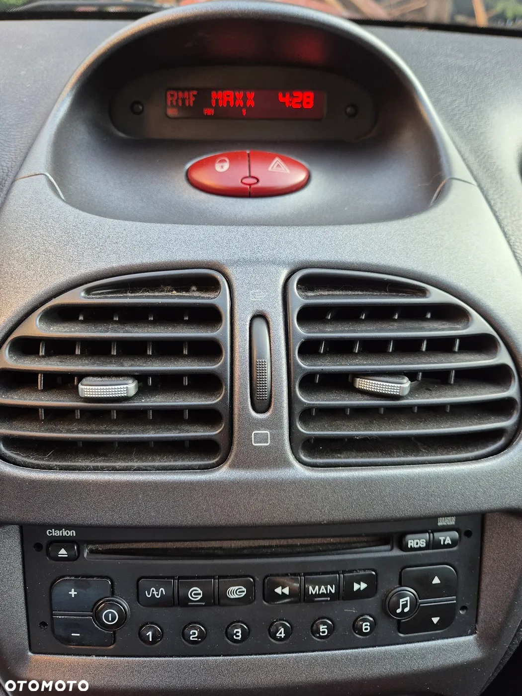 Peugeot 206 75 JBL - 25