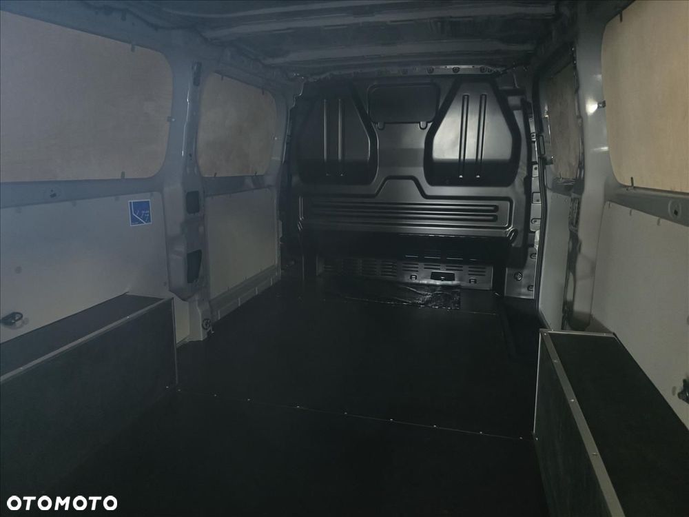 Volkswagen transporter - 24