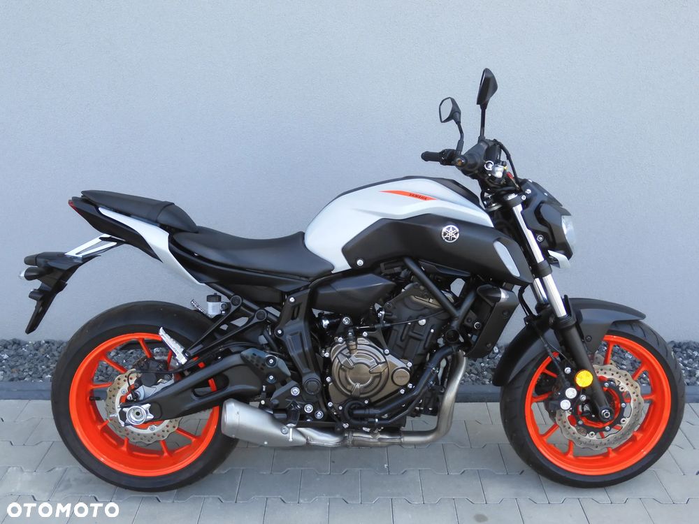 Yamaha MT - 21