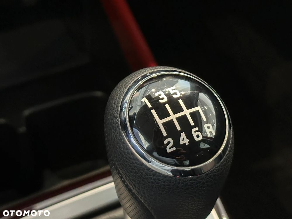 Suzuki Swift Sport 1.4 Boosterjet Hybrid - 34