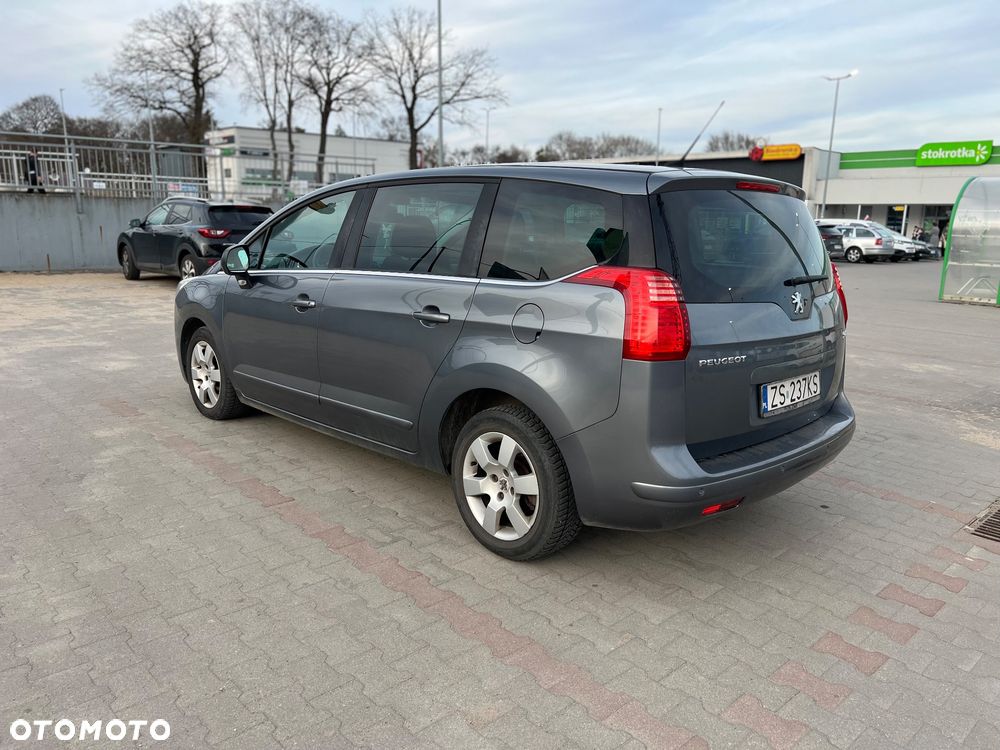 Peugeot 5008 HDI FAP 150 Allure - 3