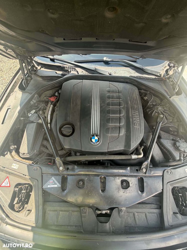 BMW Seria 5 525d Sport-Aut. - 10