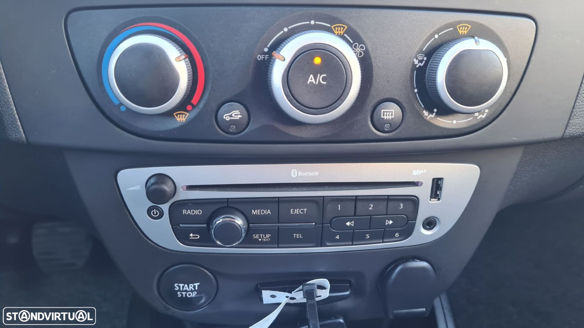 Renault Mégane 1.5 dCi Zen - 19