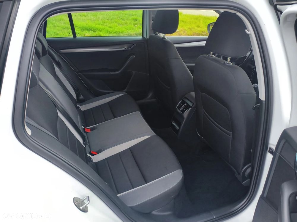 Skoda Octavia 2.0 TDI (Green tec) Joy - 29