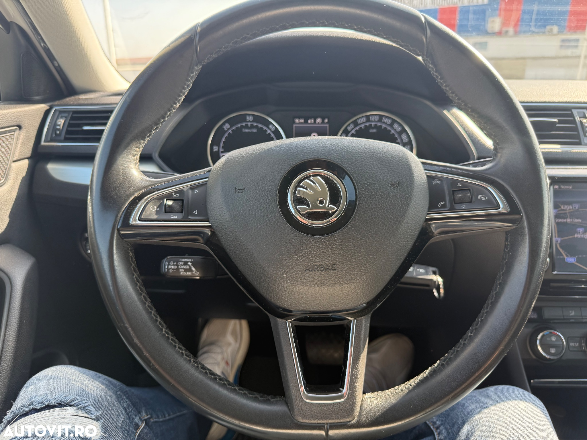 Skoda Superb 2.0 TDI DSG Sportline - 26