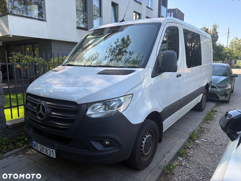 Mercedes-Benz Sprinter - 2