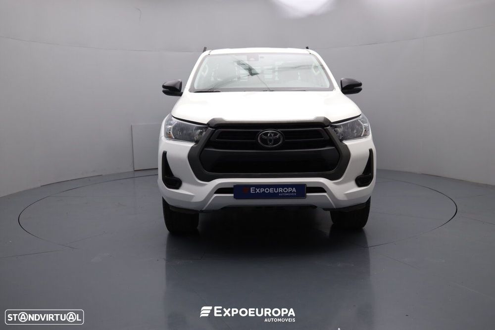 Toyota Hilux 2.4 D-4D 4WD CD CH Aut. - 2