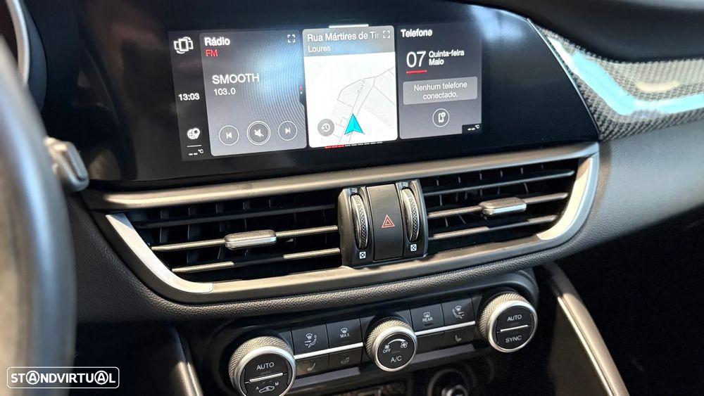 Alfa Romeo Giulia 2.9 V6 Bi-Turbo AT8 Quadrifoglio - 25