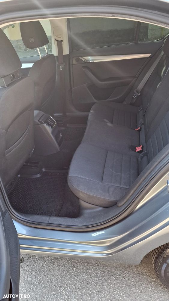 Skoda Octavia 1.6 TDI ELEGANCE DSG - 15