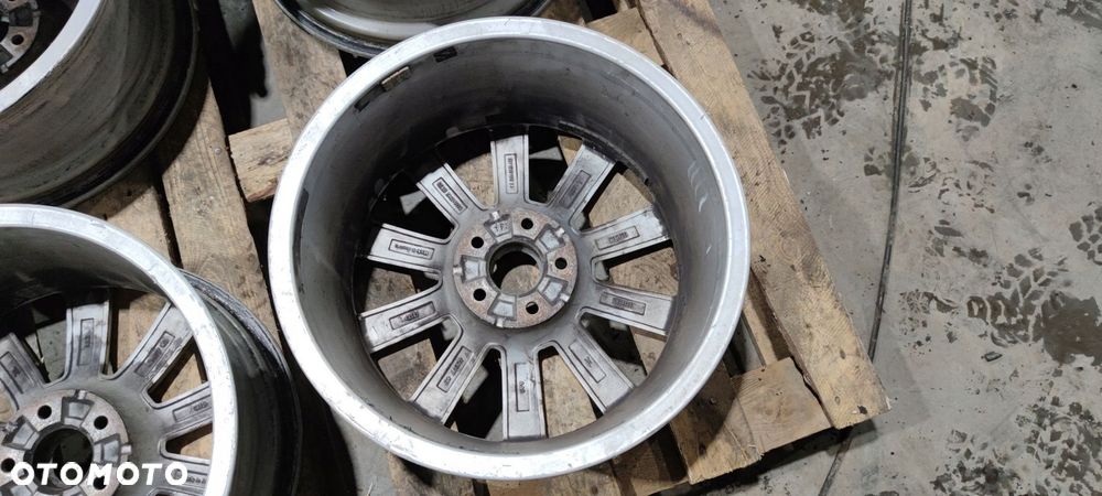 FELGA FELGI AUDI A4 A5 A6 A7 R18 4G0601025AD *15 - 7