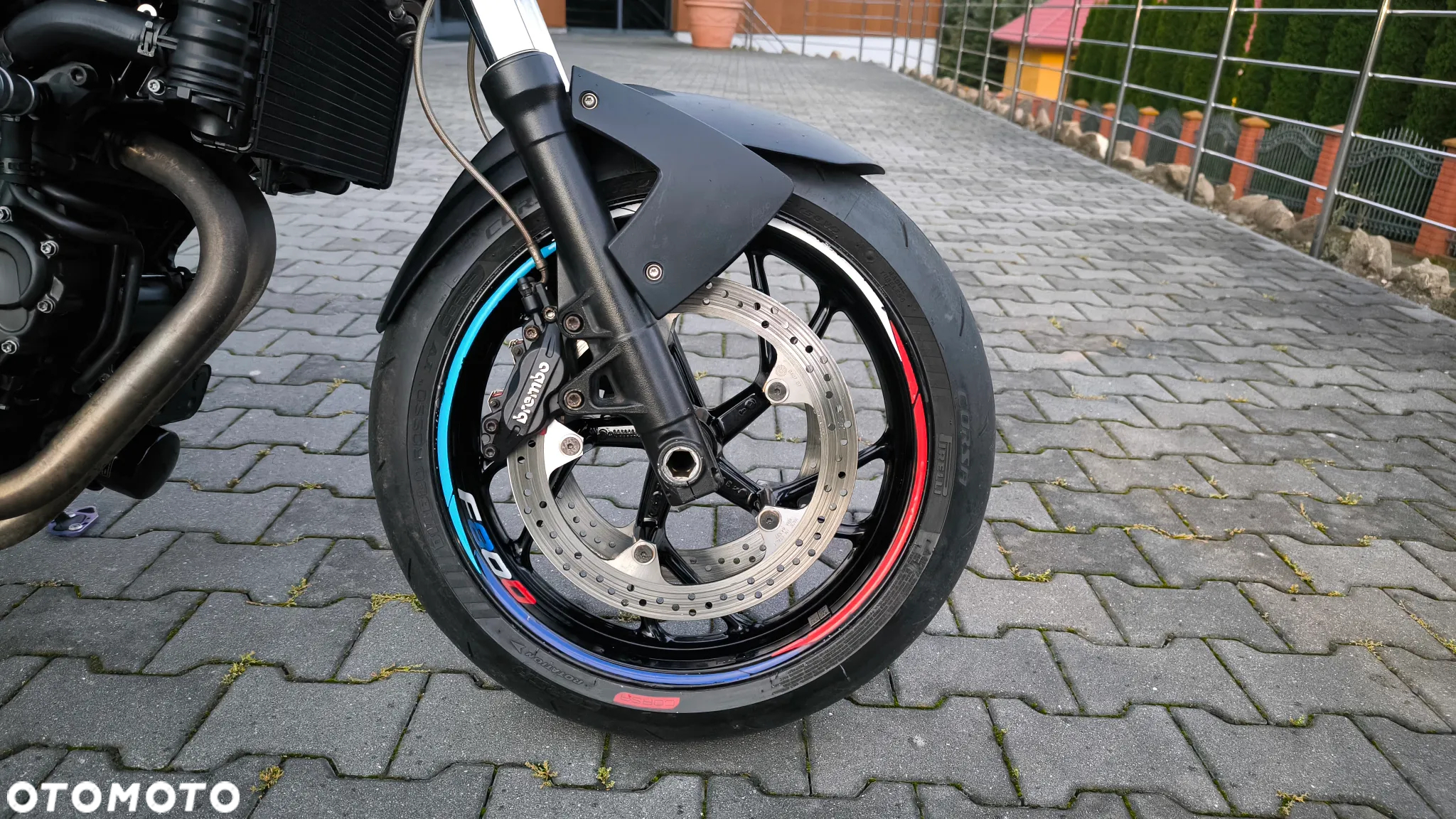 BMW F - 26