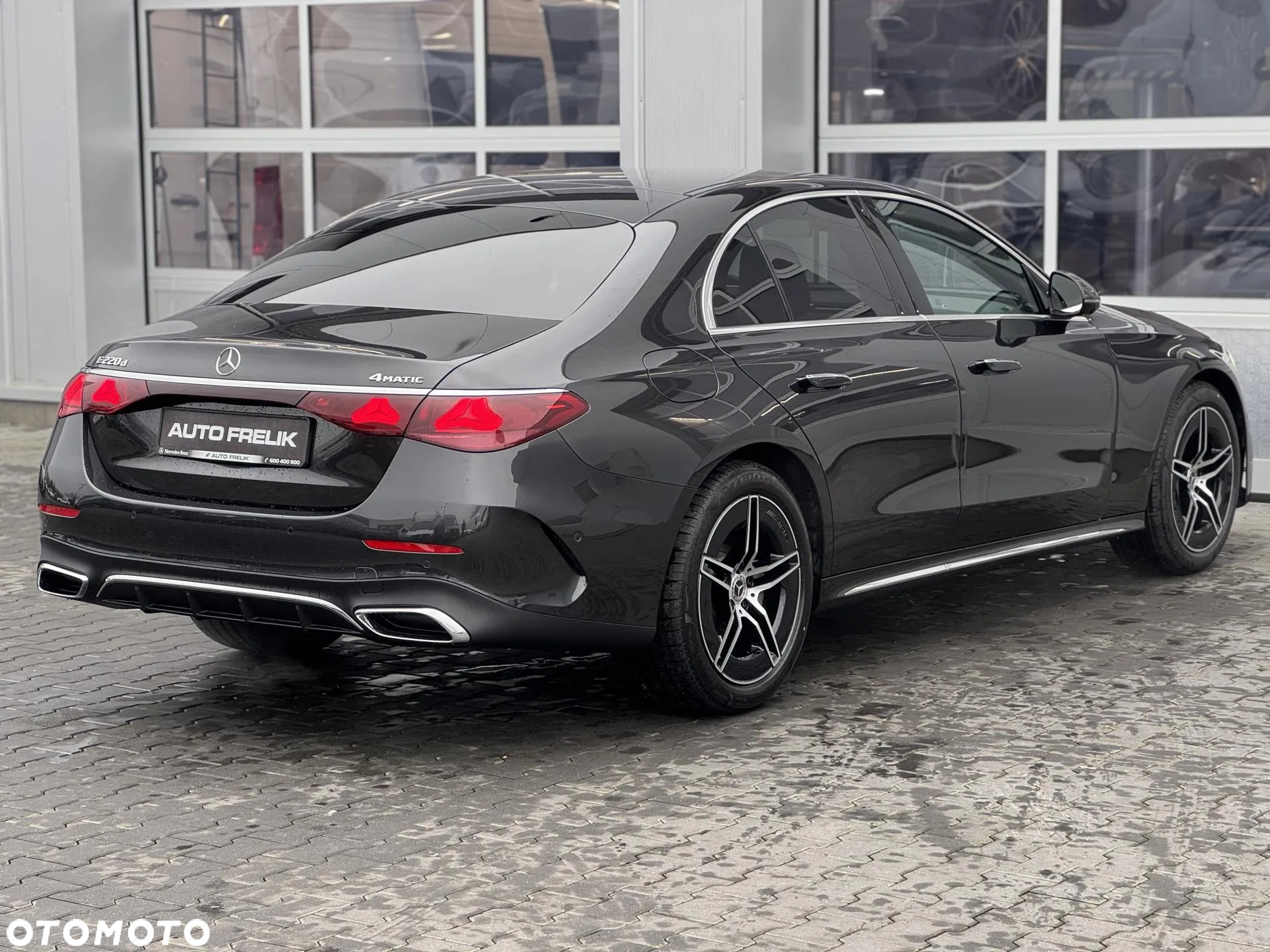 Mercedes-Benz Klasa E 220 d 4Matic 9G-TRONIC Edition AMG Line - 9